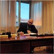 Profesor particular de Derecho especializado en Derecho Penal. Abogado y director en trabajos TFG y TFM, ofrece clases particulares on line