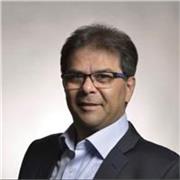 I would describe myself as an experienced and estructured yet approachable Spanish tutor.