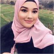 Qualified Teacher who teaches GCSE English Language and Literature