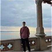 Alumno de cuarto curso del Grado de Matemáticas imparte clases con 4 años de experiencia.