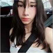 Soy Gabriella, profesora de inglés nativo, no tengo experiencia dando clase más allá de mi hermano menor y soy de Elche.