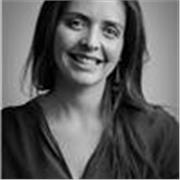 Profesora de canto popular con más de 15 años de experiencia