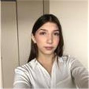 Studentessa del tecnico turistico in centro a Milano e potrei aiutare in inglese,tedesco,italiano, diritto ed economia
