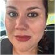 Profesora de historia titulada apta para todos los niveles.