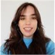 Doy clases adaptadas a los intereses del estudiante mientras adquiere conocimientos sobre la materia.