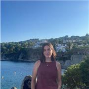 Profesora titulada con más de 3 años de experiencia en Marketing Digital y comercio electrónico