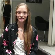 Studentessa universitaria di matematica propone ripetizioni e aiuto compiti di matematica per bambini e ragazzi de scuole elementari, medie e superiori. Lezioni online e iffa oraria 10 eur