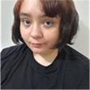 Estudiante ofrece clases de tecnología para alumnos