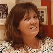 Docente de formación profesional con título de transportista , puedo impartir clases sobre formación en empresas de transporte en cualquiera de sus ca