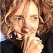 Laureata in lingue e letterature moderne, insegnante supplente , disponibile per lezioni inglese tedesco o anche italiano per stranieri preferibilmente on Line via Skype, WhatsApp
