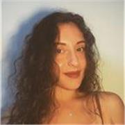 Studentessa con livello inglese C1 sia scritto che parlato sia in british english che american english offre lezioni private e ripetizioni