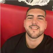 Profesor de inglés imparte clases particulares a niños de toda edad