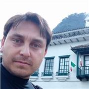 Profesor de música para piano, técnica vocal, guitarra, teoría musical y lectura de pentagrama