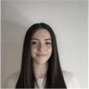 Chica de repaso de inglés para niveles iniciales. 