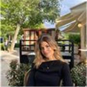 Profesora dinámica con mucha experiencia. Doy clases de inglés personalizadas para estudiantes de diferentes niveles y objetivos.