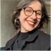 Professora particular de Língua Portuguesa, Inglês e Sociologia com experiência em sala de aula