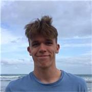 Especialista en 3D y Animación con Máster en Rigging. Ofrezco formación práctica en modelado y rigging.