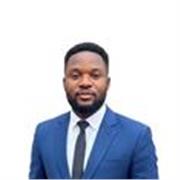 Bilingual tutor who teaches learners French and English