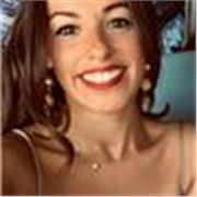 Profesora titulada en infantil y primaria con mención en inglés, educación física y pedagogía terapéutica.