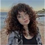 Studentessa di Fashion Design, pronta ad aiutare ad approcciarsi al disegno del figurino di moda, cartaceo e su procreate! 🧚🏻‍♀️