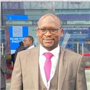 Dedicated tutor guiding secondary and undergraduate students in physics.