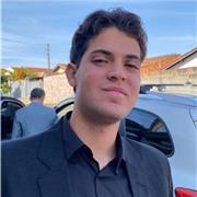 Universitário de Engenharia Mecânica, bolsista 100% em busca de uma renda extra das 19:00 às 00:00