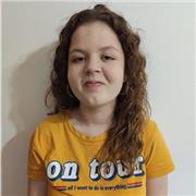 Estudiante de ciclo superior de educación infantil. Puedo dar clases de todas las asignaturas de primaria y eso. Barcelona y alrededores
