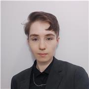 Profesora de programación Python y sistema operativo Linux