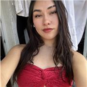 Me defino como una persona que muestra pasión por enseñar a los demás y me gustaría darle clases a niños pequeños.