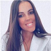 Insegnante diplomata al liceo linguistico e laureata in psicologia offre ripetizioni per ogni esigenza