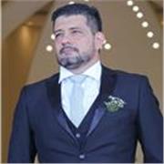 Prático, obejetivo, realista, detalhista na gestão de empresas.