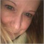 Insegnante di inglese e traduttrice. Laureata in lLetteratura americana e inglese.