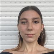 Prof d’anglais fun et pleines d’histoire fun a raconter