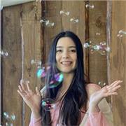 Profesora de Matemáticas básicas especializada en cursos de 5º a 8º básico