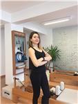 Online Pilates Mat Dersi. Birebir, zoom veya google meet üzerinden kişiye özel hazırlanmış ders programları ile