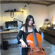 ¿Te gustaría aprender música? Soy maestra de canto, violín, violoncello, composición musical, guitarra, bajo, batería, ukelele, teoría musical, iniciación musical, piano y musicoterapia, con 10 años de experiencia en educación
