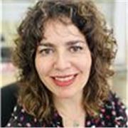 Profesora de IPE (FOL), Prevención de Riesgos Laborales, Economía y Banca. 