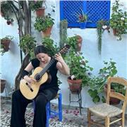 Clases de guitarra y lenguaje musical. Clases de guitarra clásica o flamenca