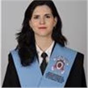 Graduada en filología inglesa con máster en traducción e interpretación y experiencia en otros idiomas.