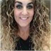 Soy diplomada en ciencias empresariales y grado superior en administración y finanzas. Puedo ayudar y cuidar hasta 4 de la ESO 