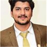 English tutor teaches all stages of students