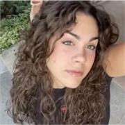 Ragazza con maturità esabac da ripetizioni di francese