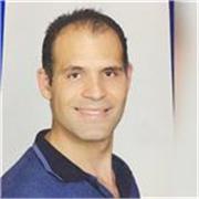 Profesor de quimica y fisicoquímica con un enfoque pedagógico en cuestiones teóricas tanto prácticas