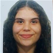 Studentessa all'ultimo anno di Liceo Linguistico, offre lezioni e ripetizioni interattive e mirate.
