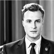 K Tomasz
