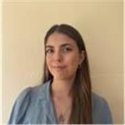Profesora de lengua castellana y literatura apta para todas las edades y niveles. 