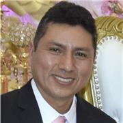 Tutor de español enseña a mayores de 14 años.