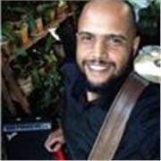 Aulas de guitarra e violão do nível básico Rock ao MPB