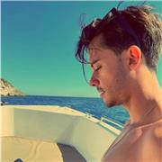 Passionate English teacher skilled in creating engaging lessons tailored to diverse learning styles!