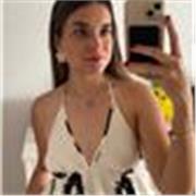 Estudiante de 20 años, alto nivel de inglés, conocimientos del área de ciencias sociales y económicas. dominio del inglés. 